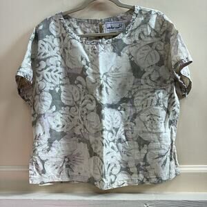 Winter Sun Women’s medium print Linen short sleeve blouse Top